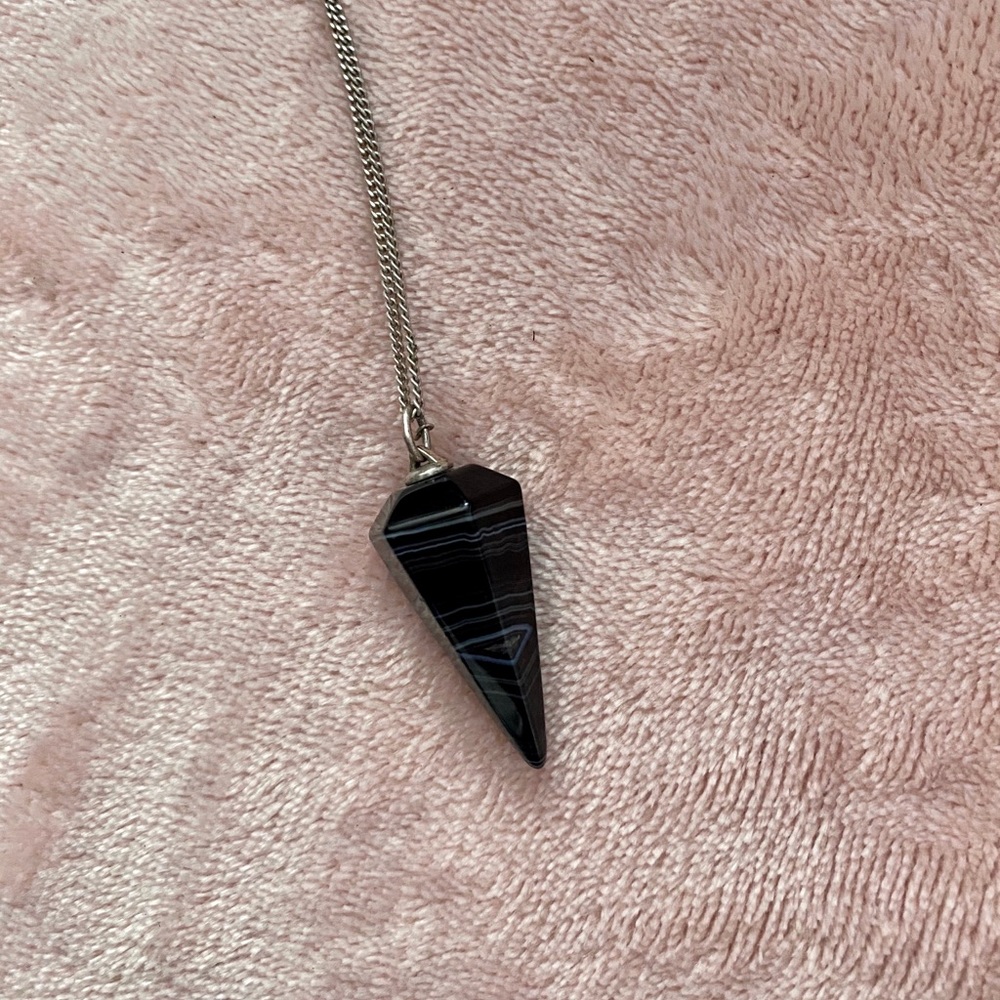 Onyx pendulum